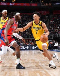  坎宁安33分活塞加时胜步行者  