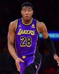  八村塁26分湖人险胜雷霆  