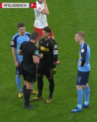  莱比锡红牛绝平对手，戏剧性保留争四希望  