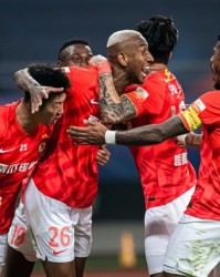  拉齐奥锋线双星联手轰入四球  