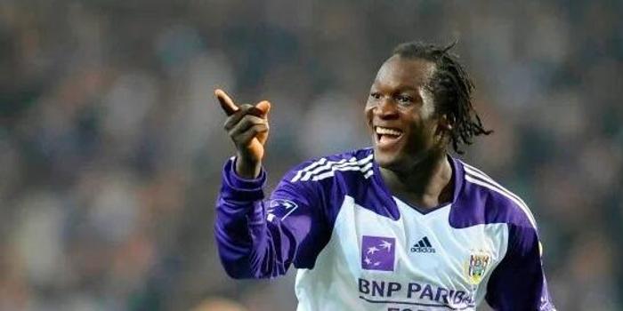  切尔西新帅首秀终结曼联不败  